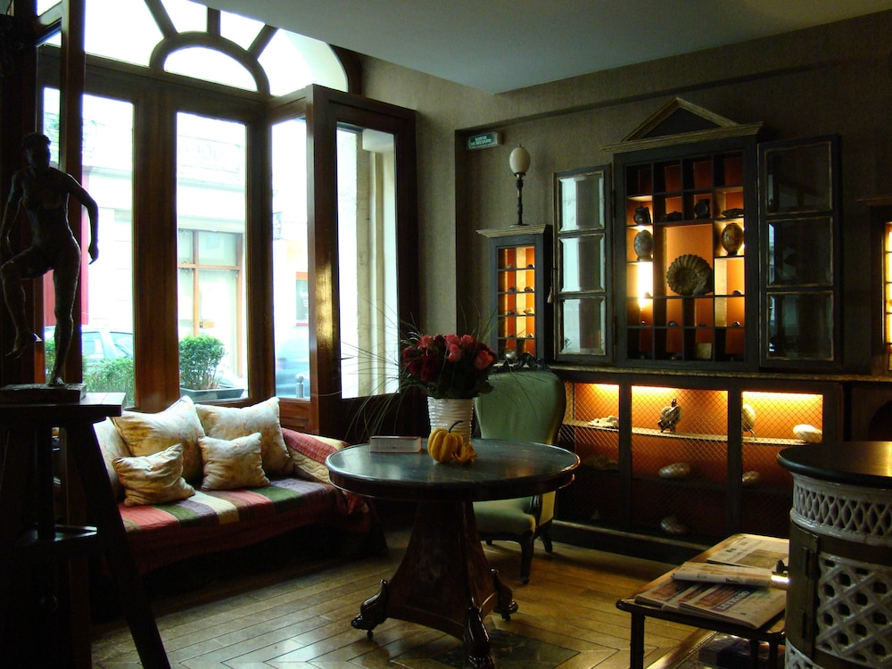 Hotel Prince De Conti 51/62