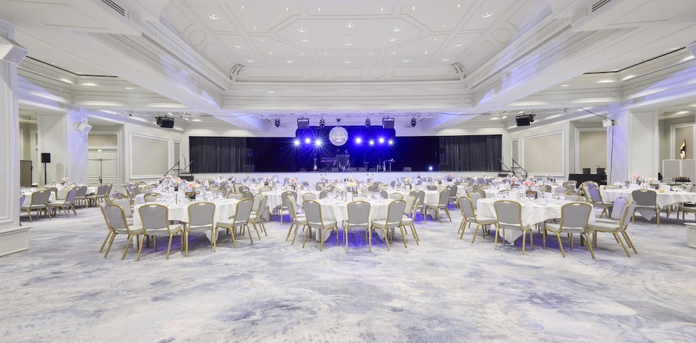 Hyatt Regency Nice Palais de La Mediterrannee 38/46