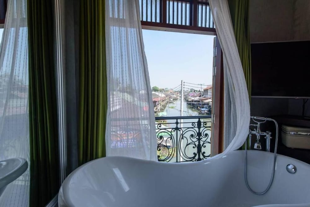 Roomquest Rimrabeang At Amphawa 54/56