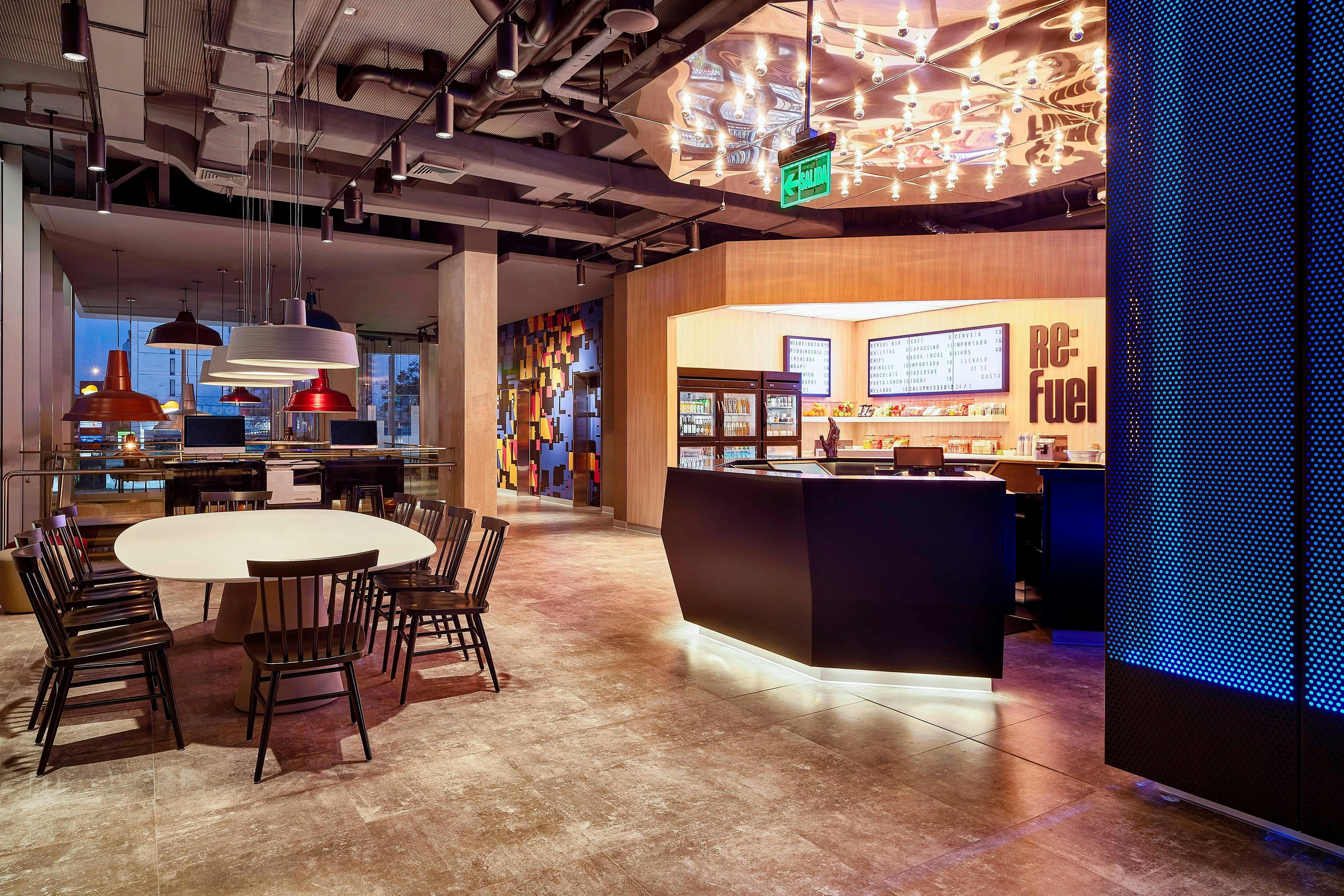 Aloft Lima Miraflores 12/45