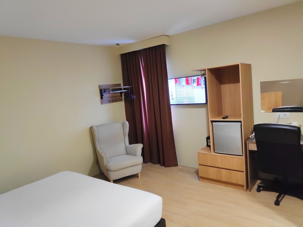 SH Hotel Kota Damansara 20/50