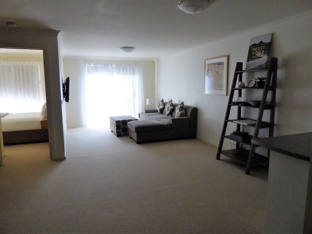 Lifestyle Apartments At Ferntree 34/66