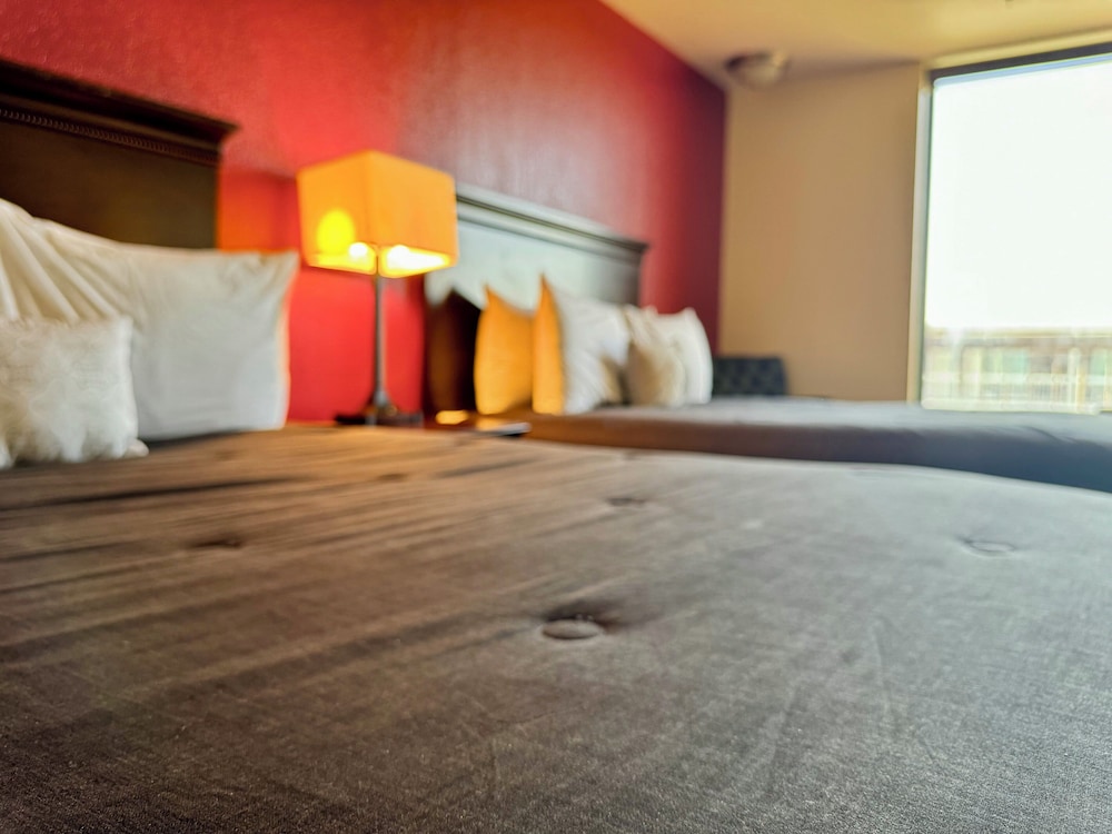FairBridge Inn Express Hiawatha 7/12