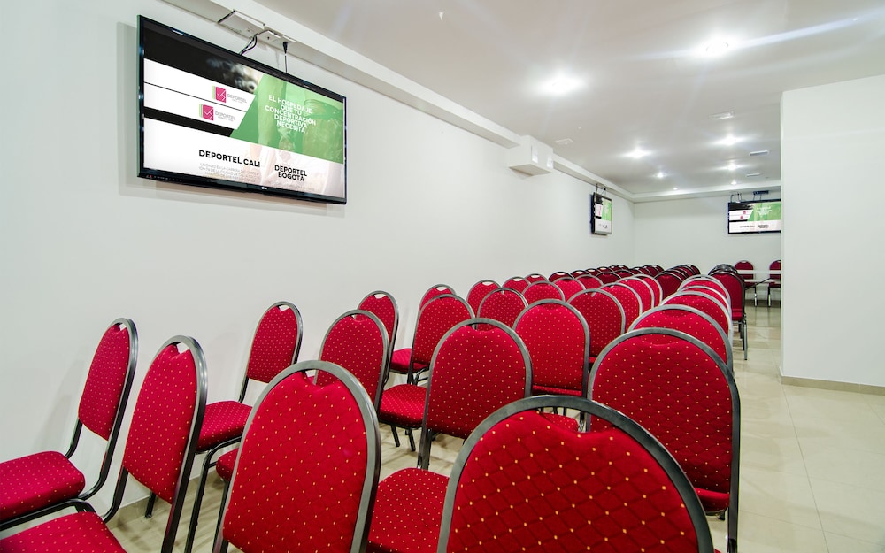 Hotel Parque 63 44/49