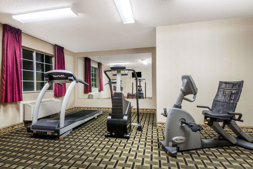 Days Inn by Wyndham Norton 17/25