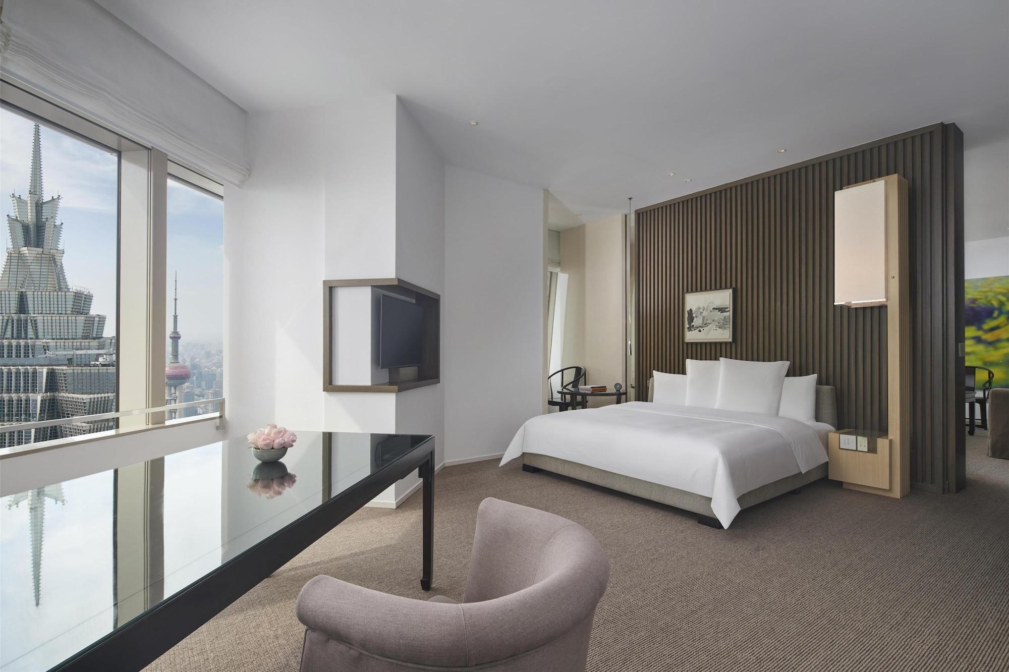 Bund, Suite, with View