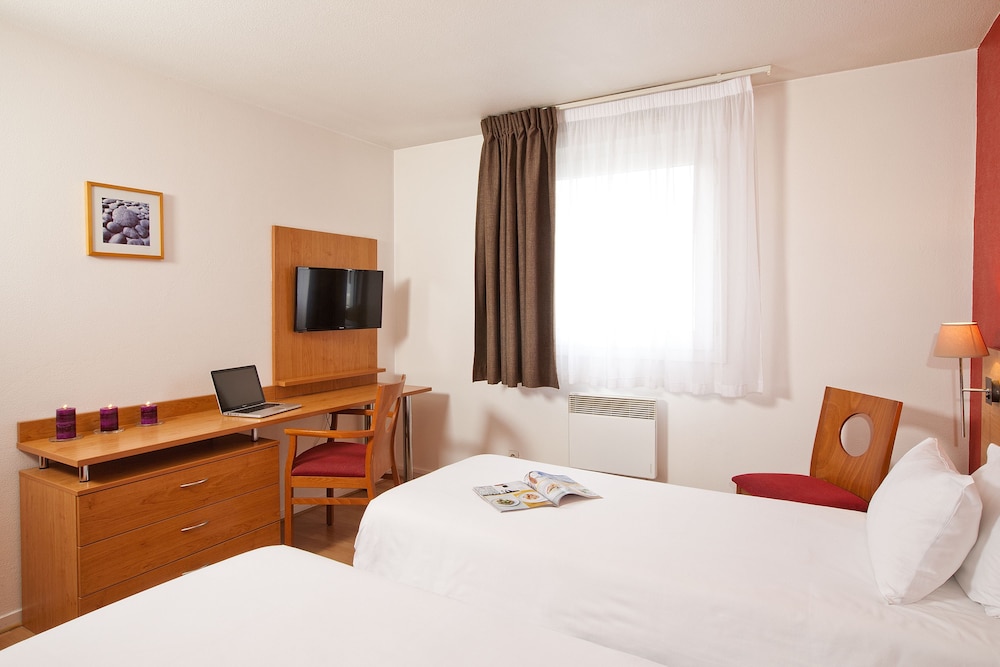 Sejours Et Affaires Bordeaux Yser 8/27