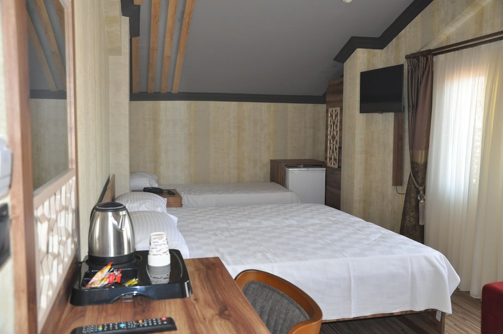 Yalova Sezon Otel 10/23