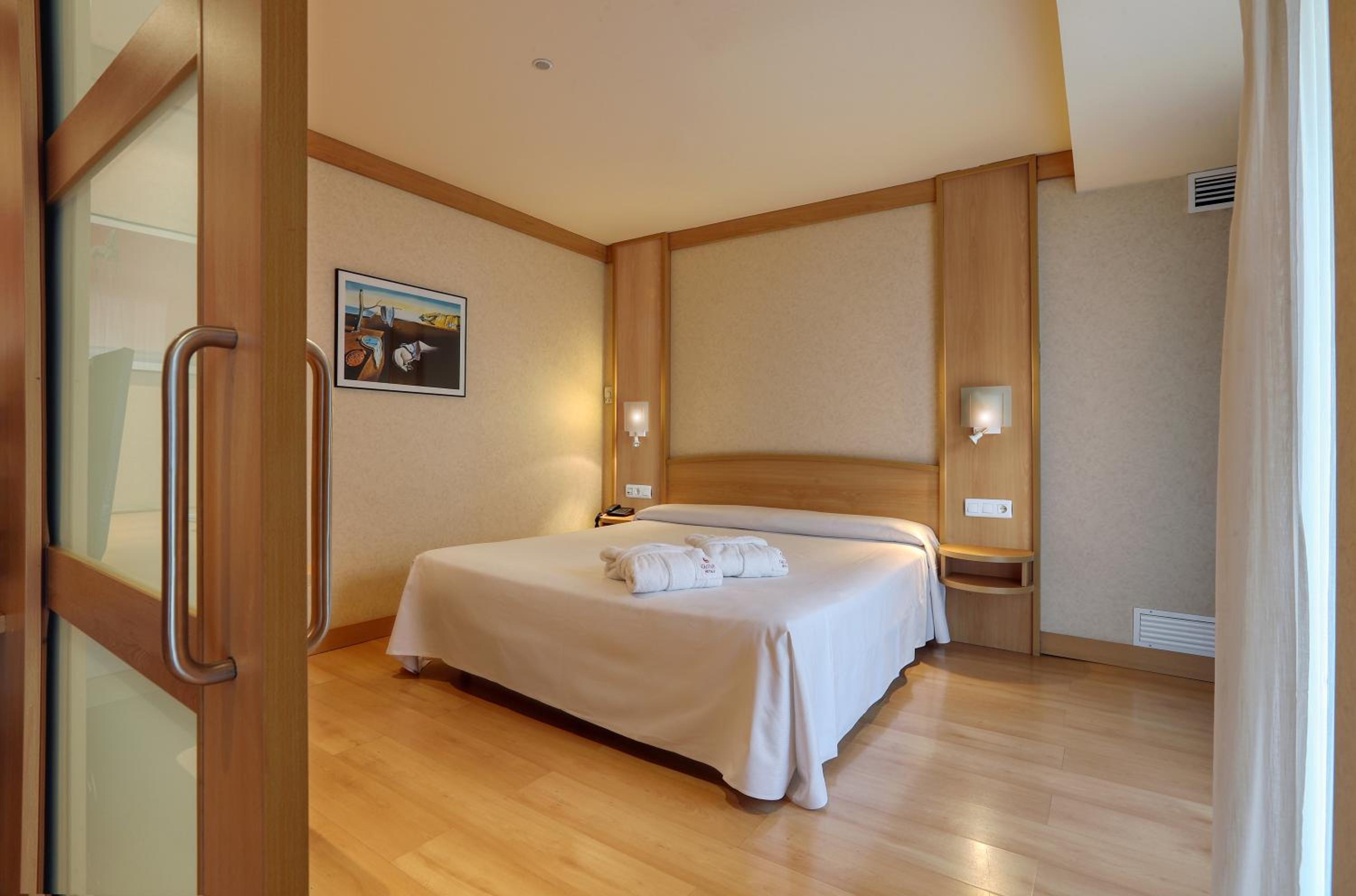 Deluxe, Suite, King Bed, Sofa
