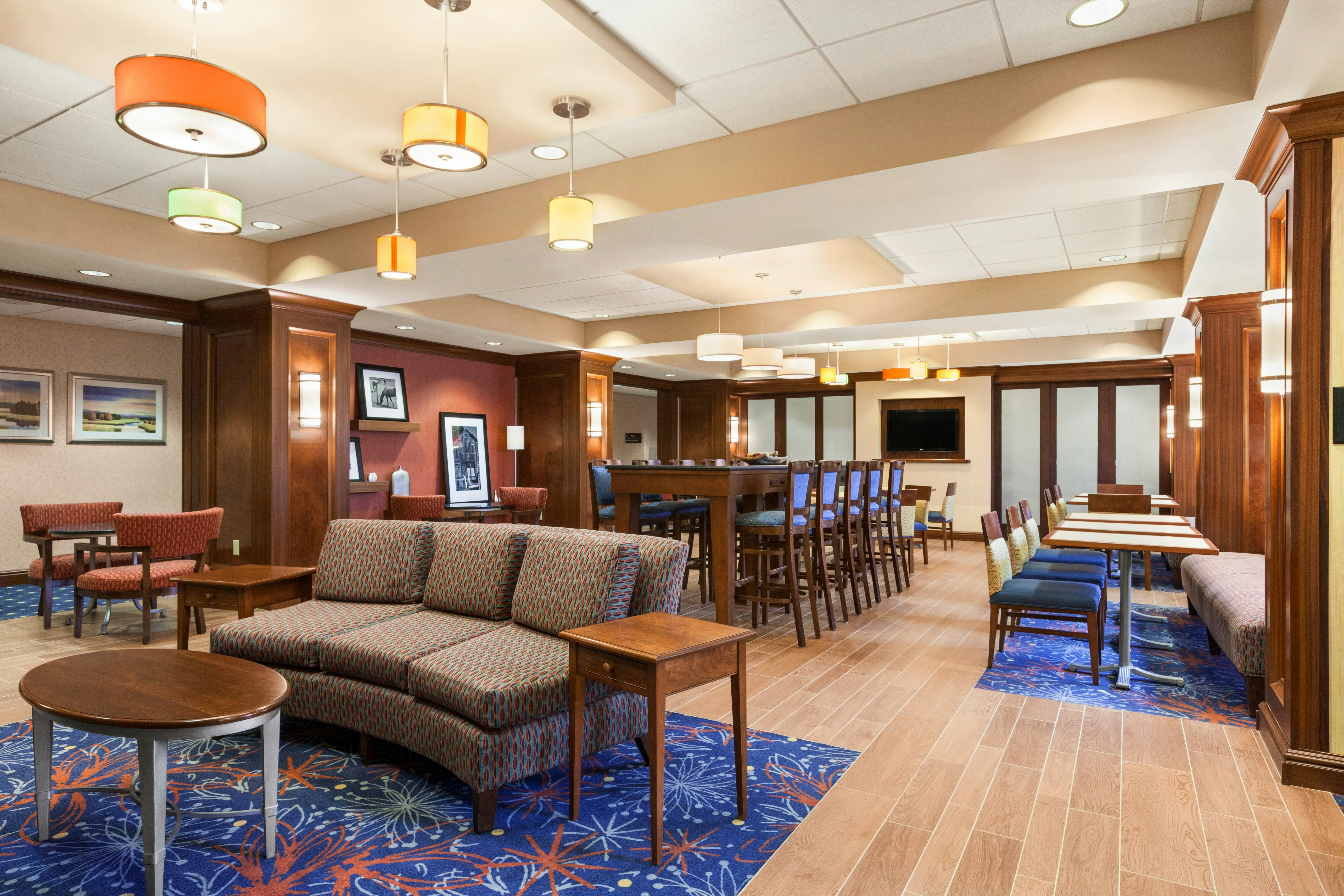 Hampton Inn Warrenton 35/52