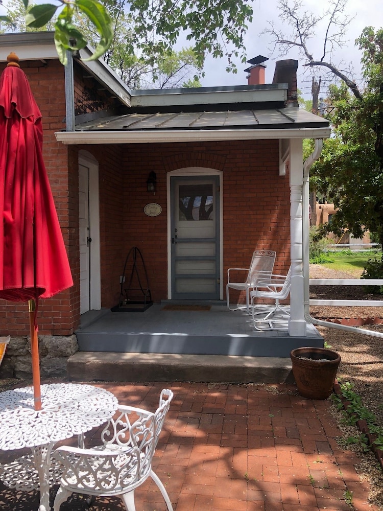 El Paradero Bed & Breakfast Inn 43/79