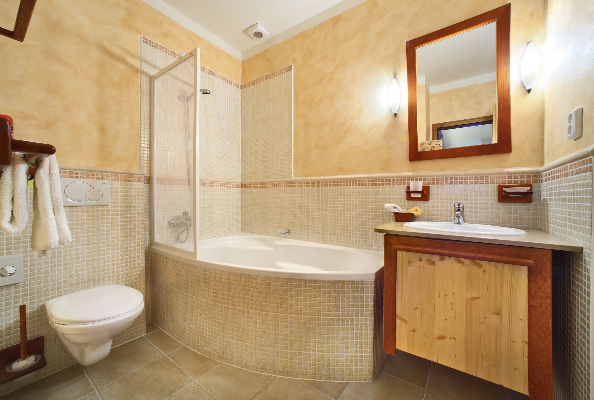 2 BEDROOMS, PANORAMIC, APARTMENT, CASTLE VIEW, BALCONY, GROUND FLOOR