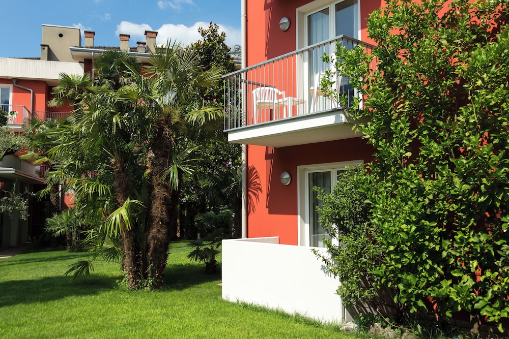Brione Green Resort 63/69