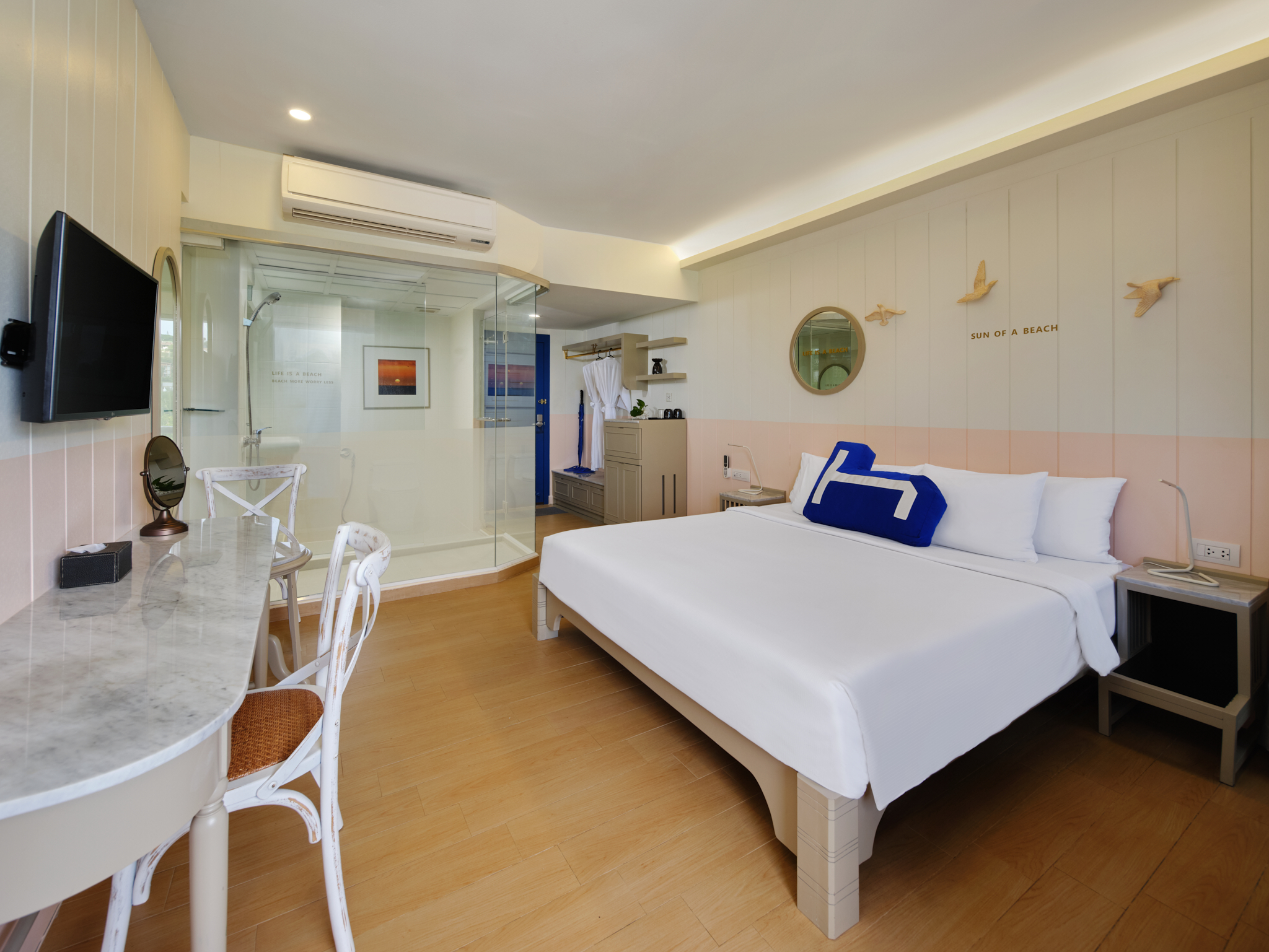 One Bedroom Deluxe Sea View