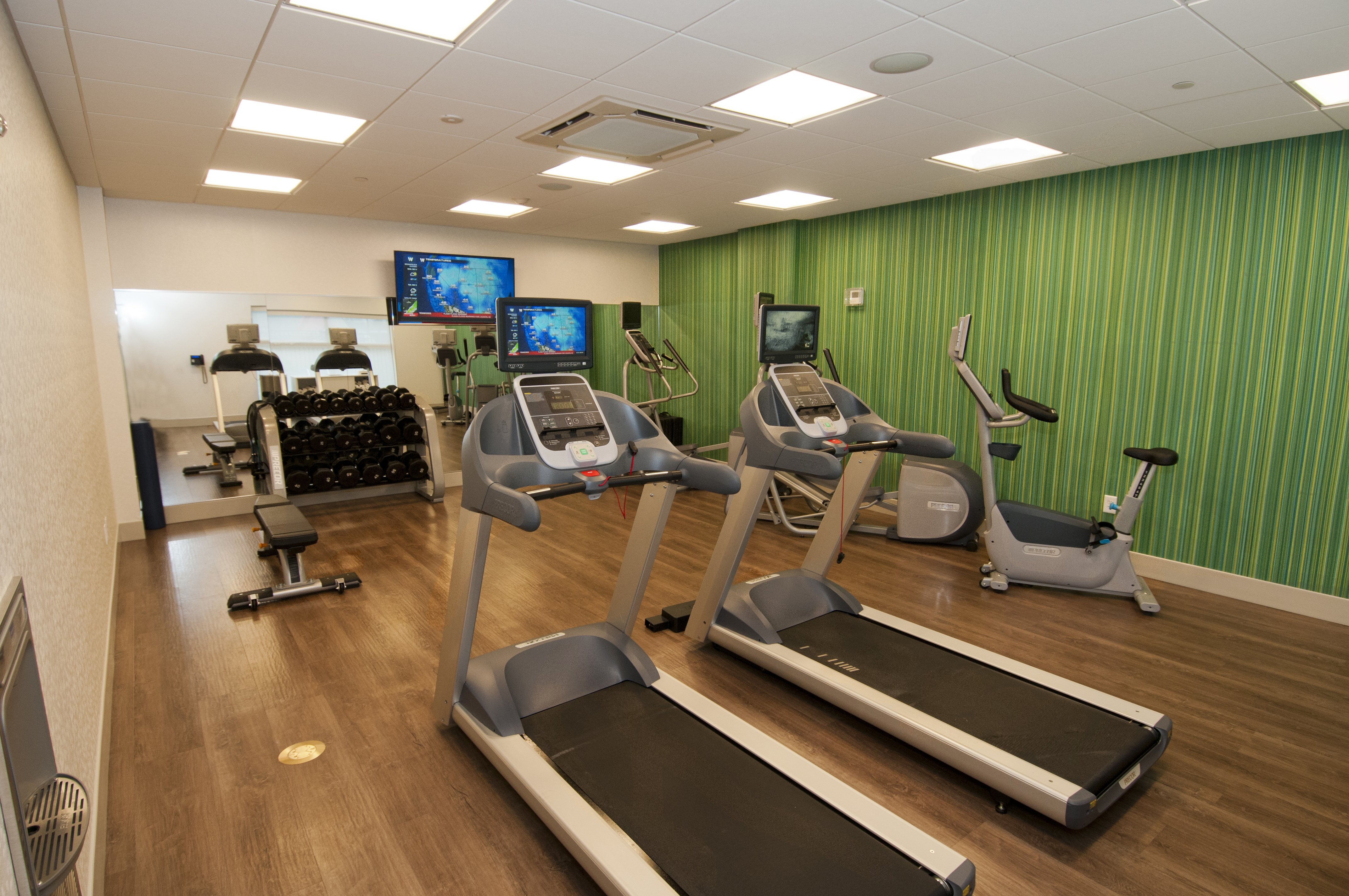 Holiday Inn Express & Suites Johnstown 26/60