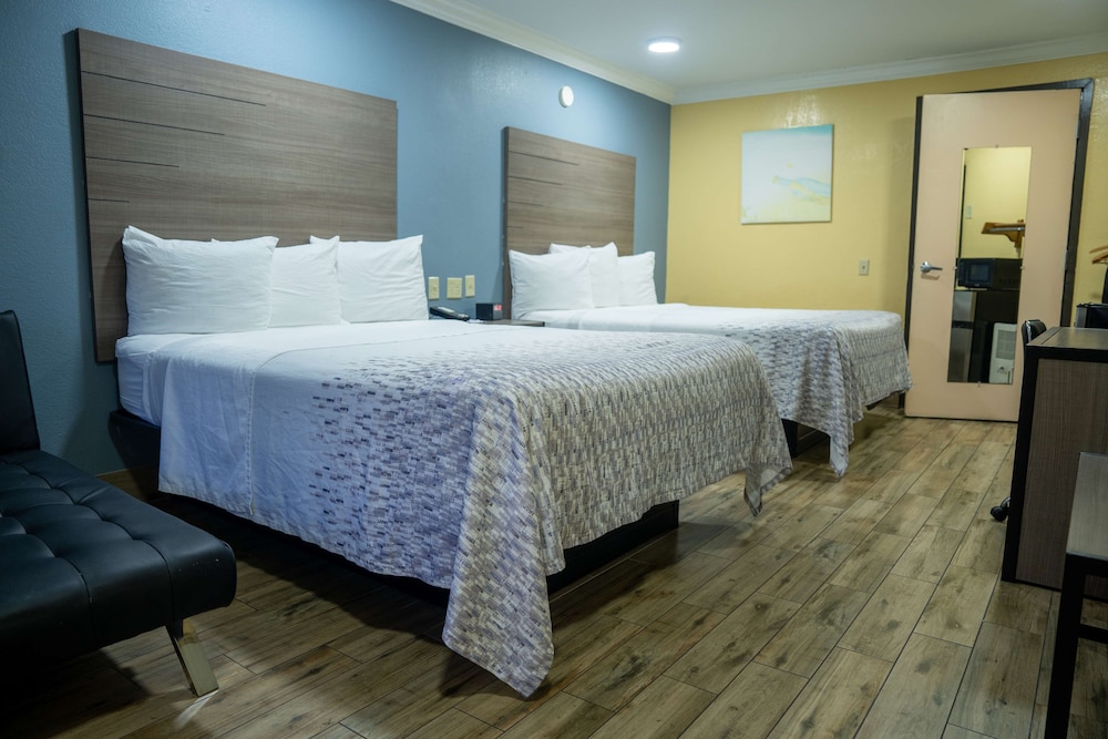 Americas Best Value Inn Ft. Myers 21/49