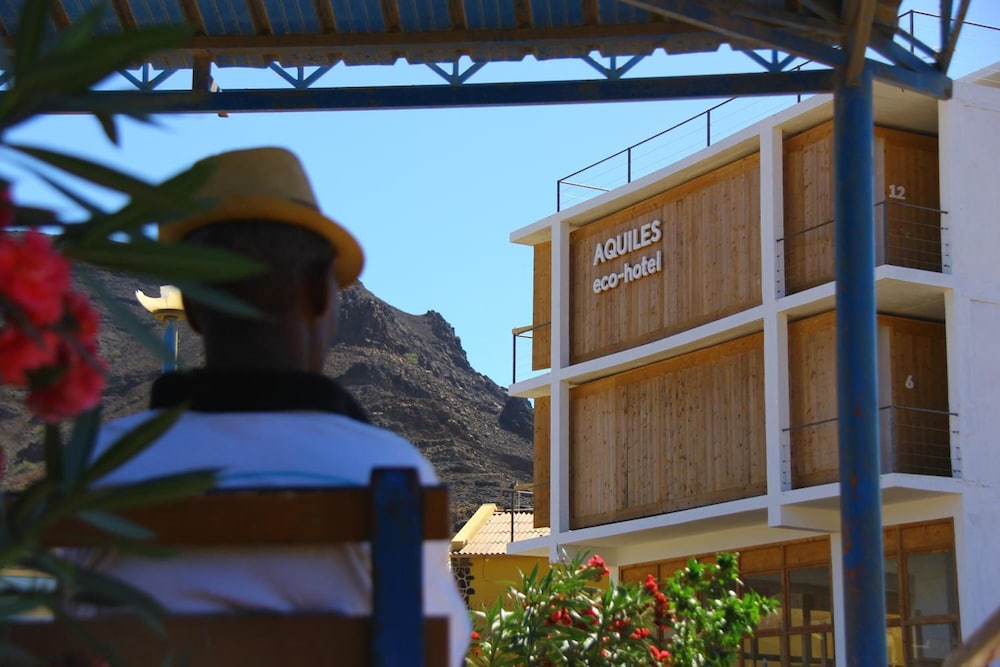 Aquiles Eco Hotel 5/45