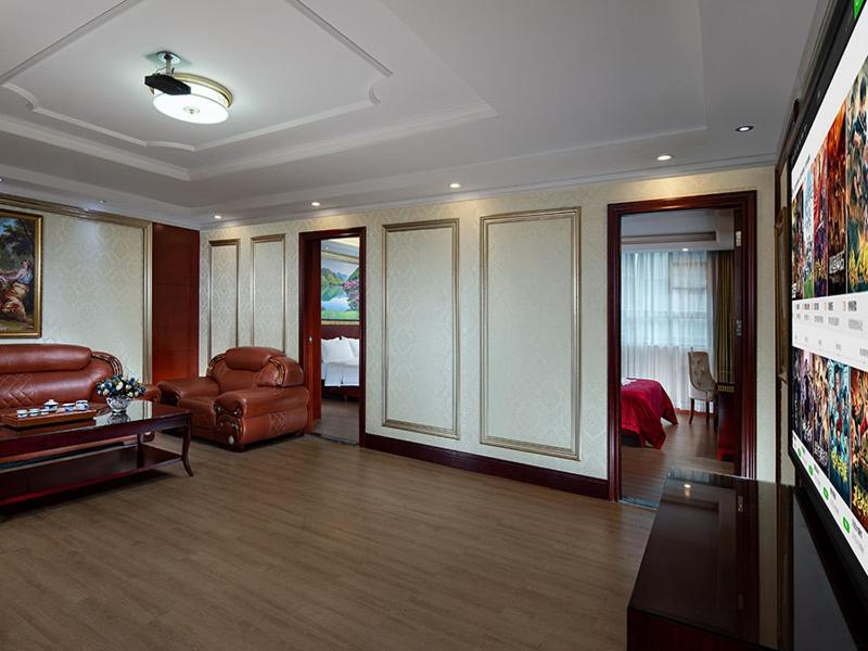 Vienna Hotel (Huizhou Zhongkai Chenjiang Avenue) 20/25