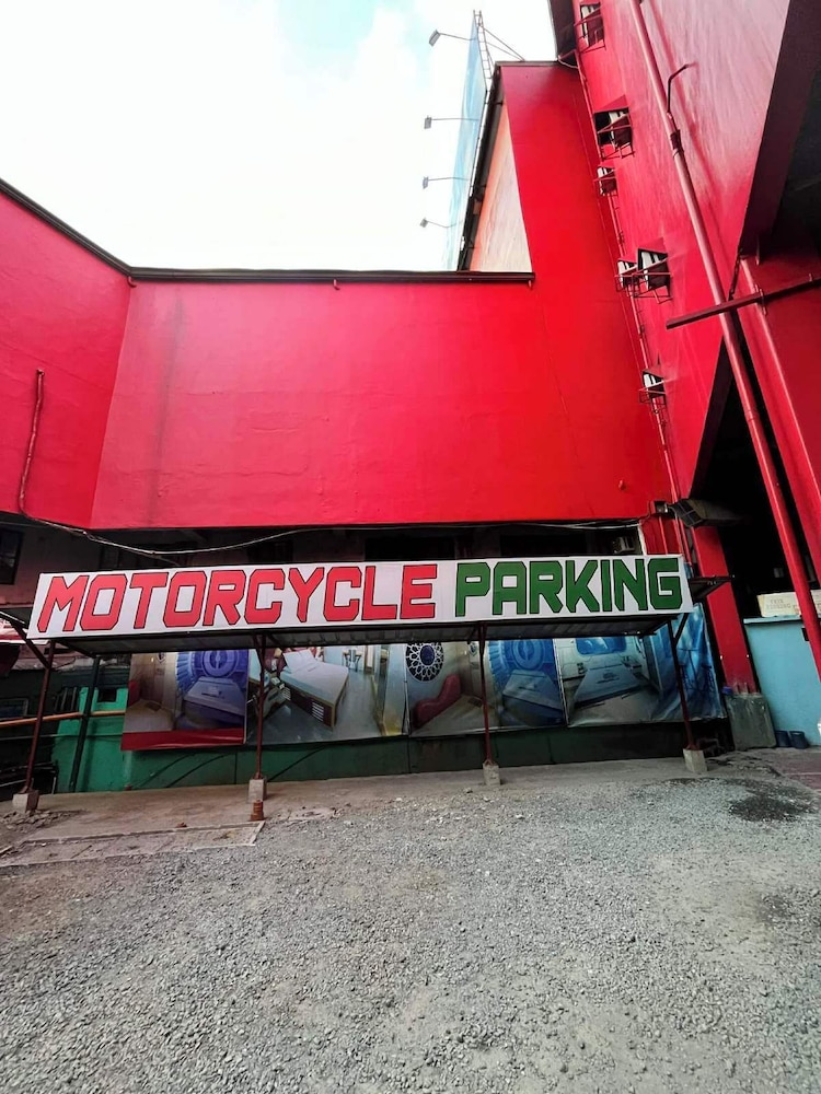 Astrotel Cubao 2/49