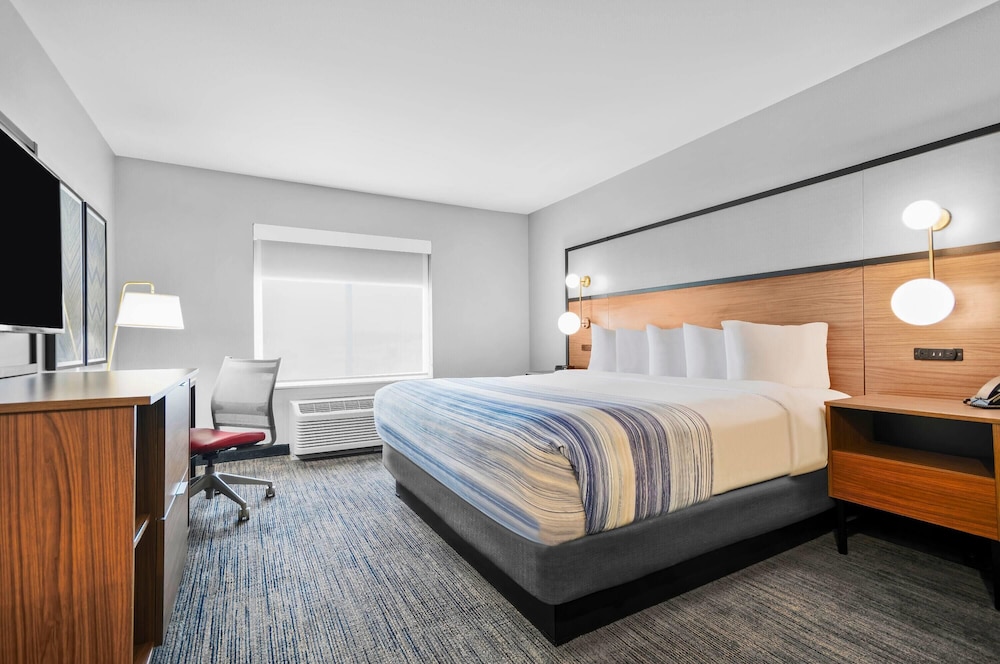 AmericInn by Wyndham International Falls Southwest 14/50
