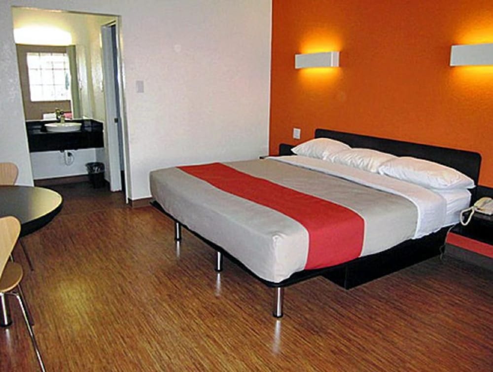 Motel6 Stephenville, TX 30/46