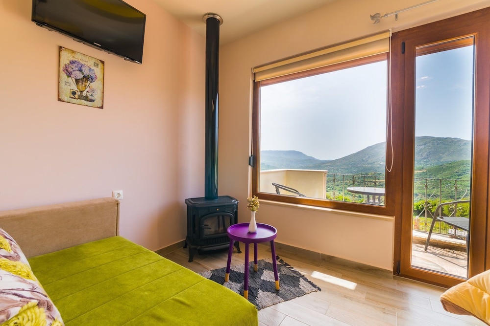 Aravanes Mountain Resort And Eco Cuisine 39/75