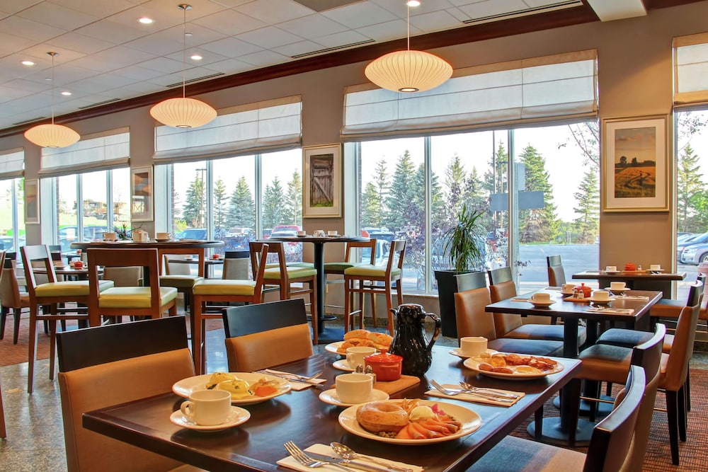 Hilton Garden Inn Ottawa Airport 61/86