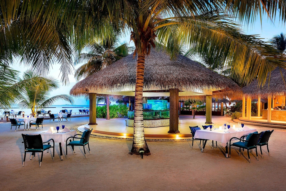 Sheraton Maldives Full Moon Resort & Spa 63/69