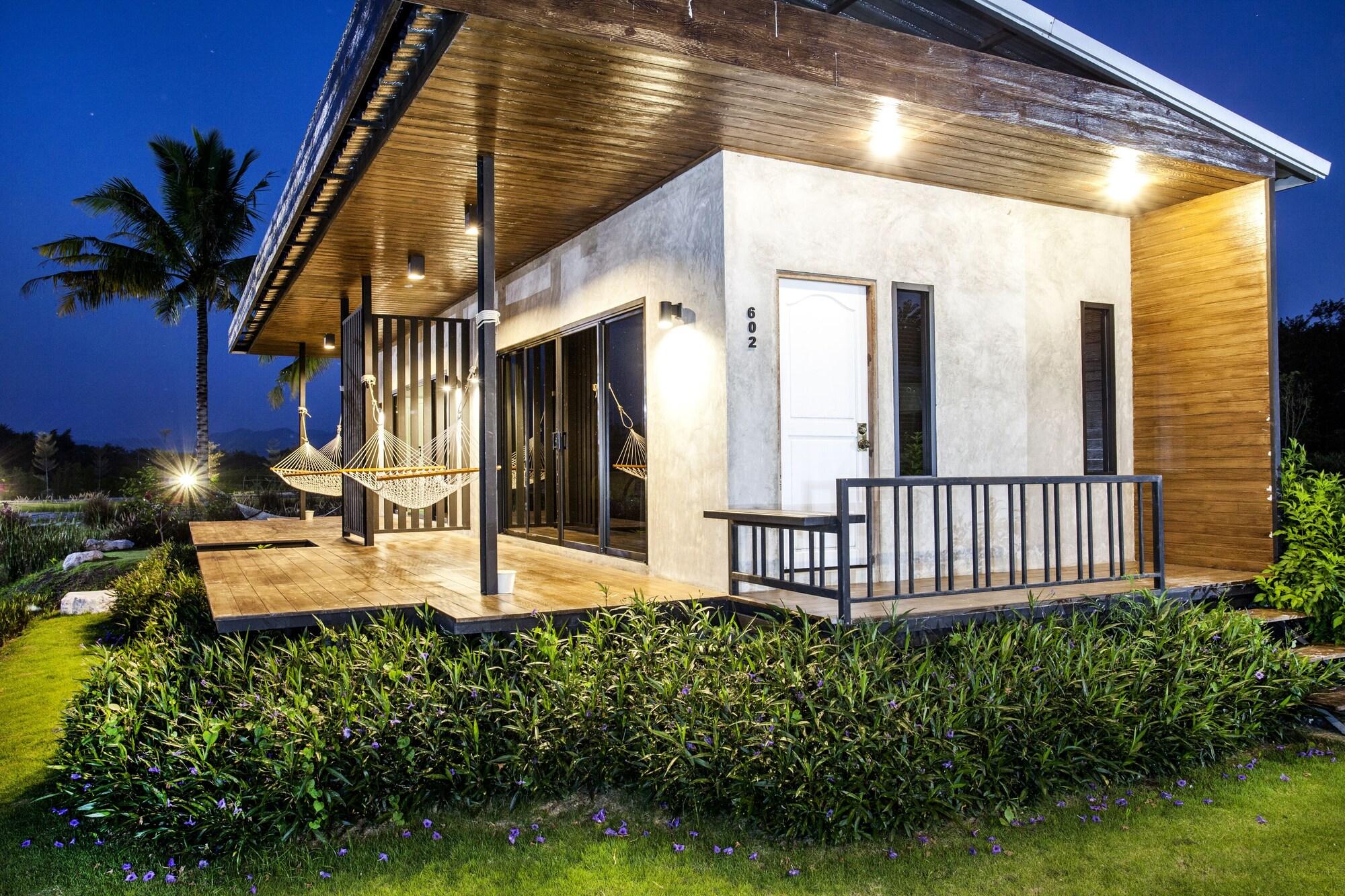 White Knot Khao Yai 22/50