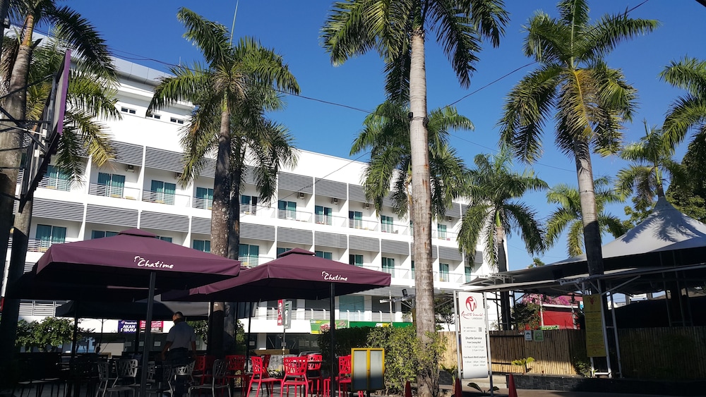 Cenang Plaza Beach Hotel 3/50