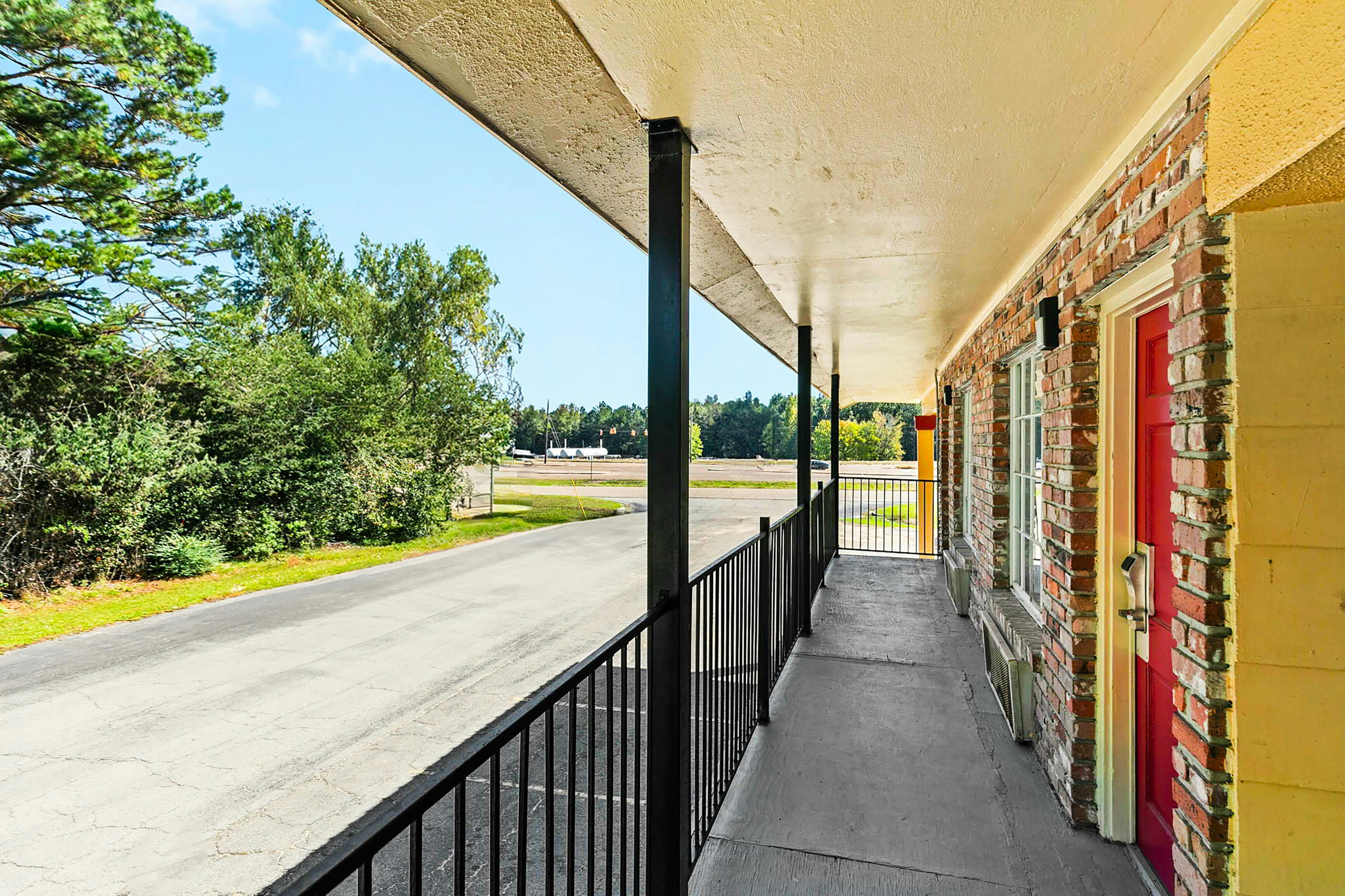 Jeffersonian Motor Inn by Townhouse, Prentiss MS 53/59