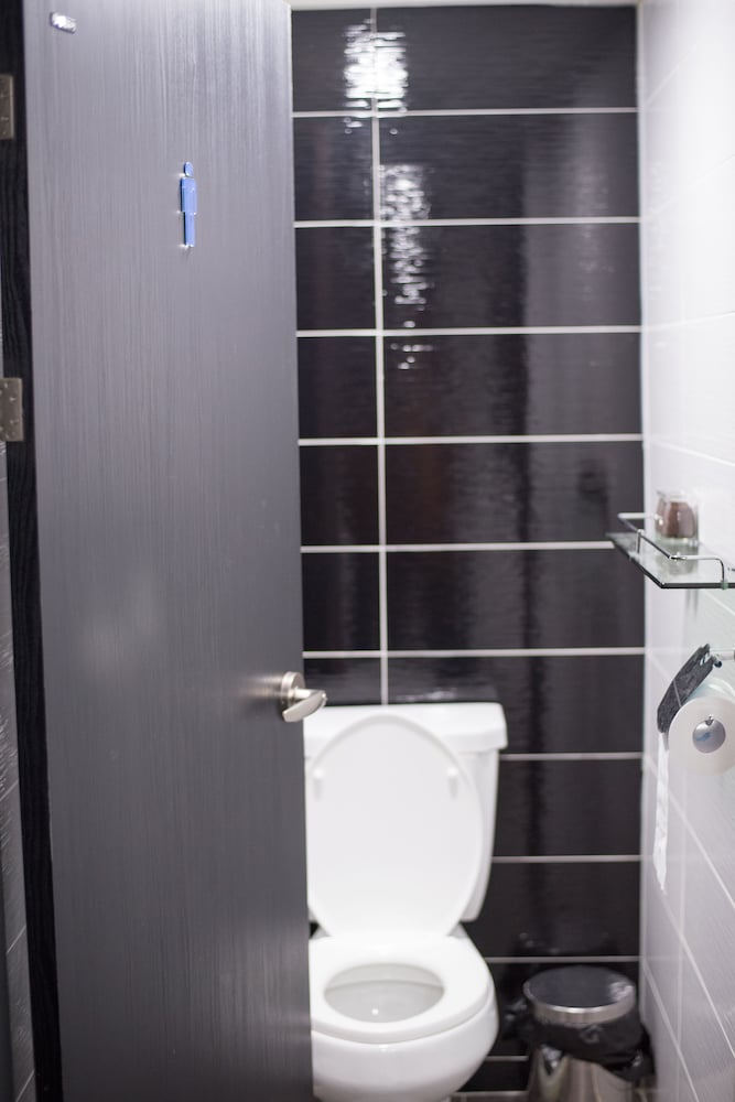Mozzi Hostel 46/50