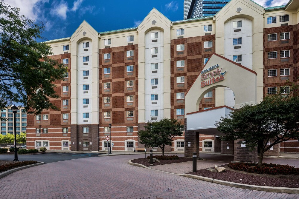 Sonesta Simply Suites Jersey City 1/42