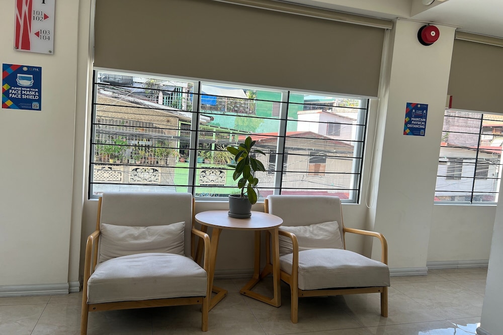 Khotel near T3 Airport 37/48