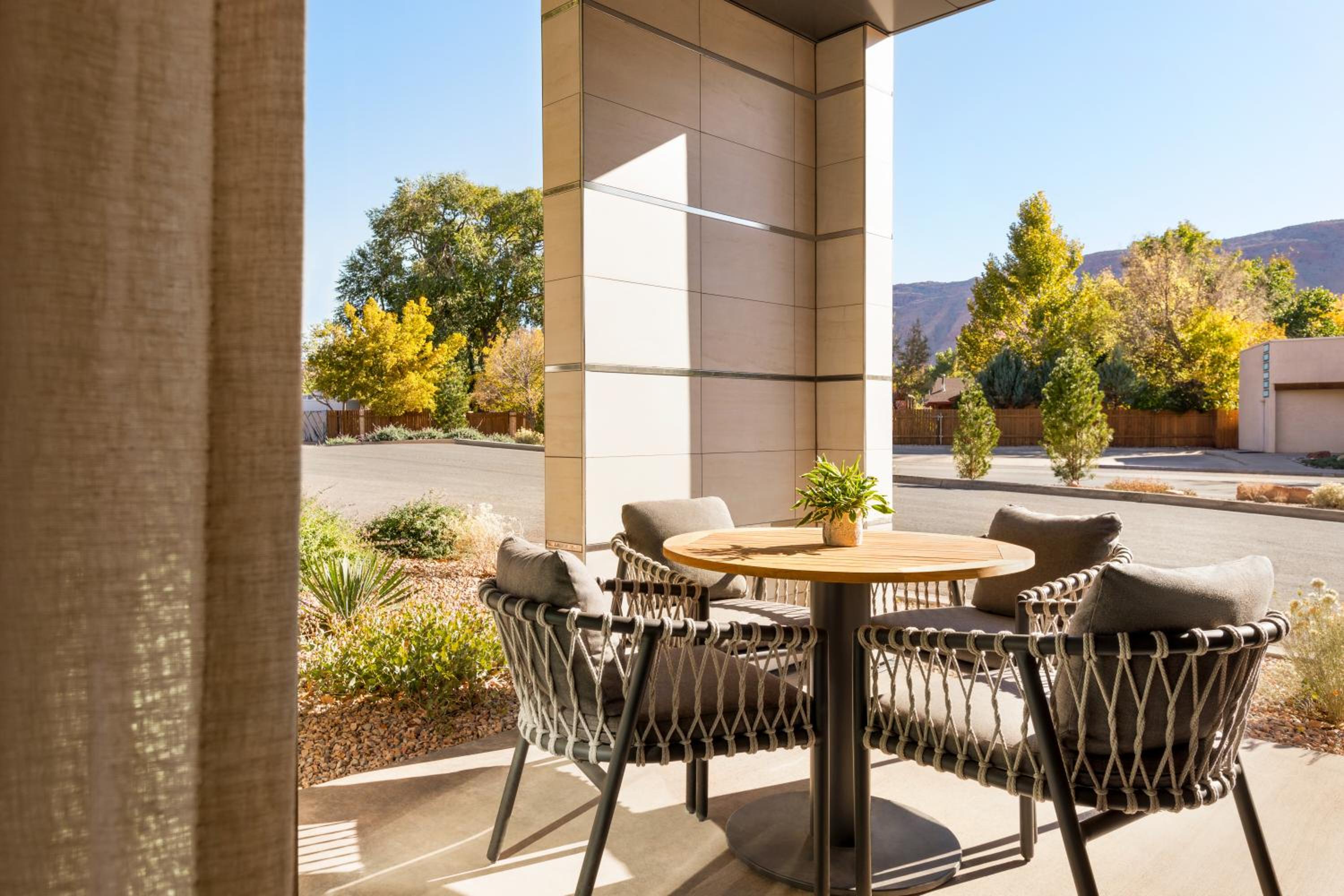 Casitas at the Hoodoo Moab, Curio Collection by Hilton 27/32