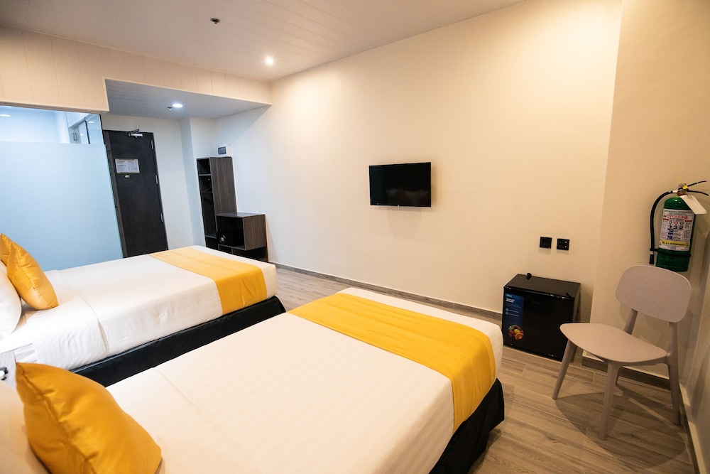 CITY POD HOTEL 17/40