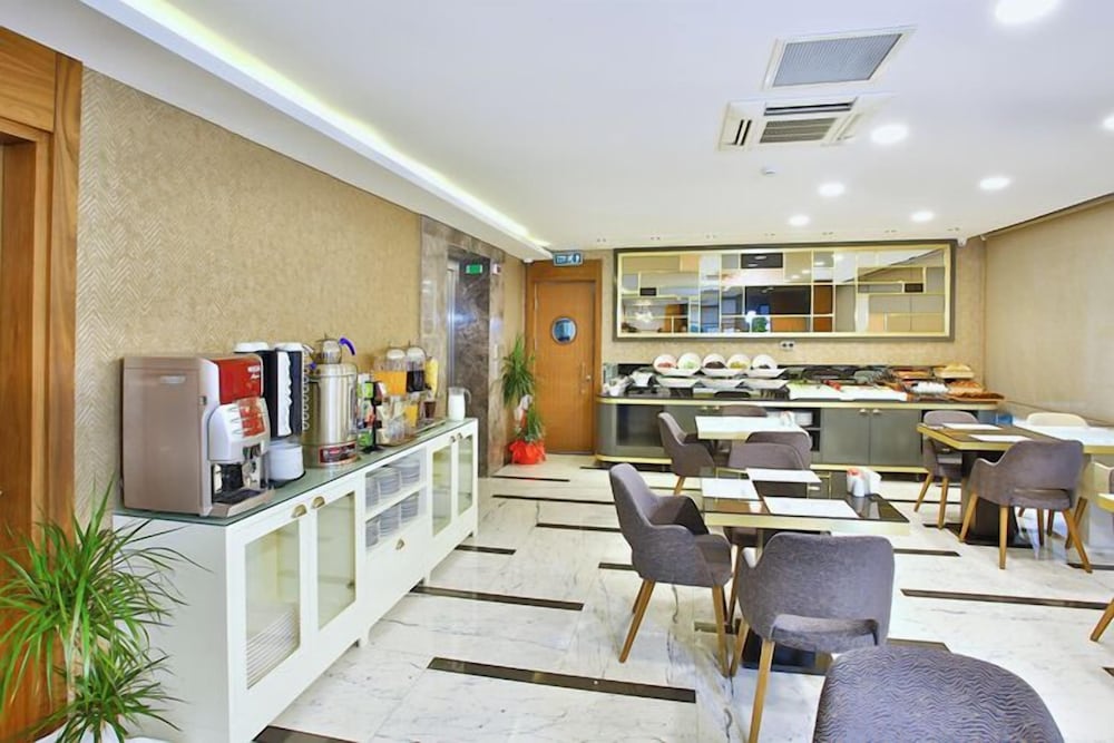 The Tango Hotel Taksim 35/40