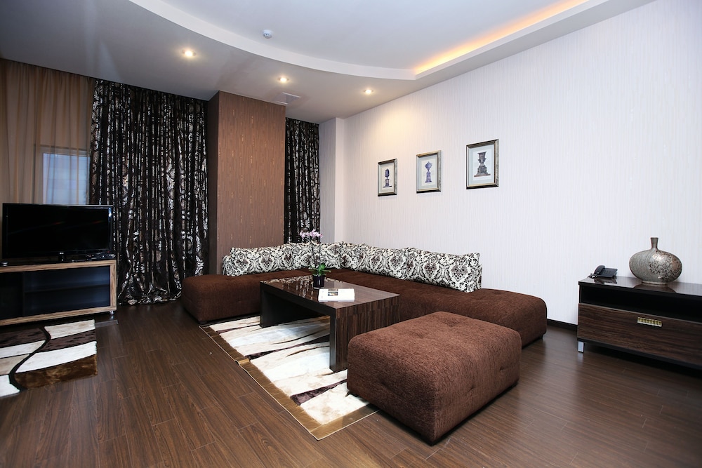 Darhan Boutique Hotel 48/69