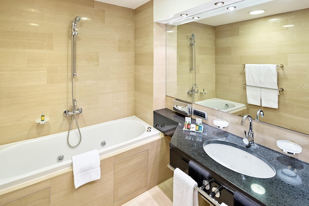 DoubleTree by Hilton Ljubljana 44/44