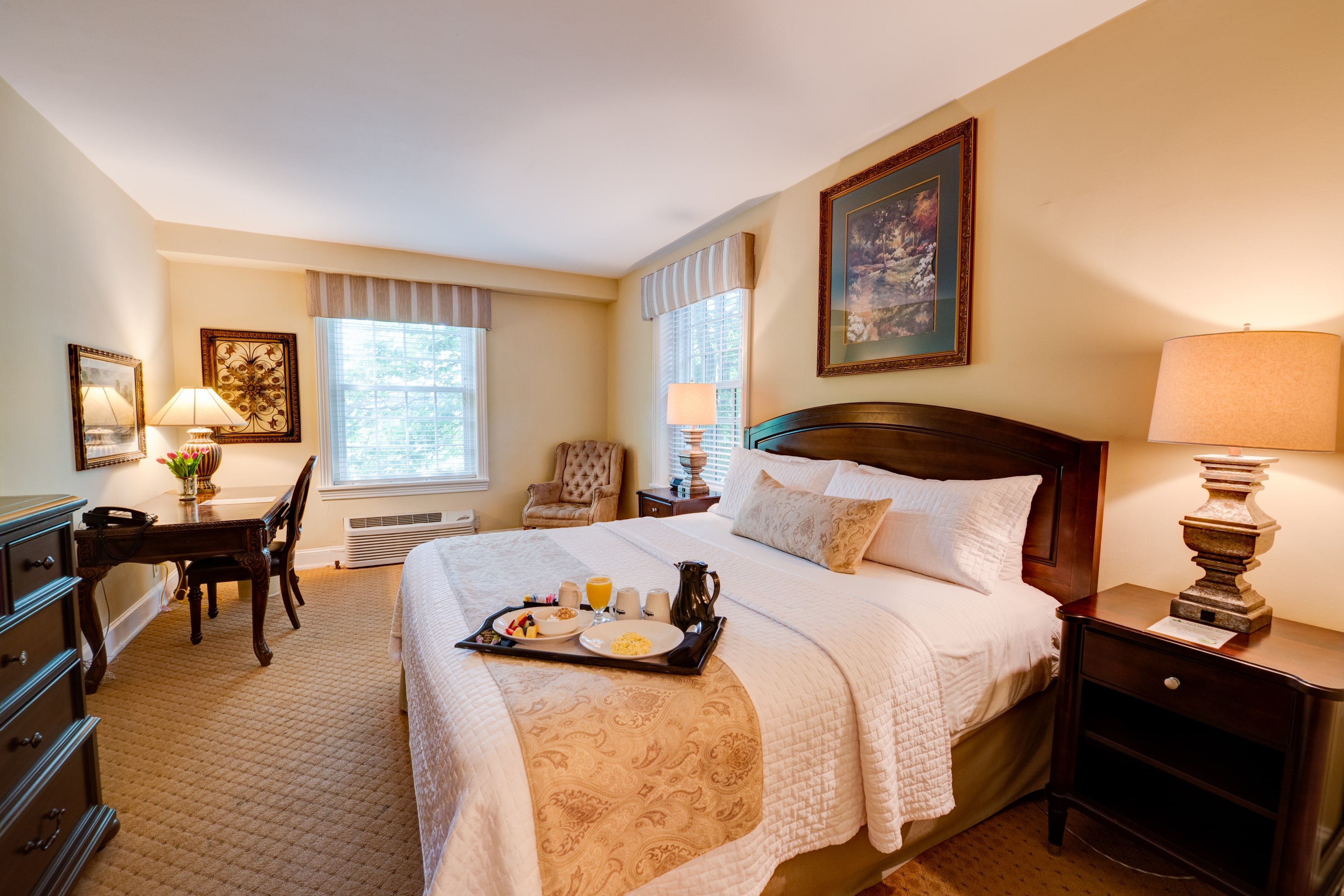 Nassau Inn 7/36