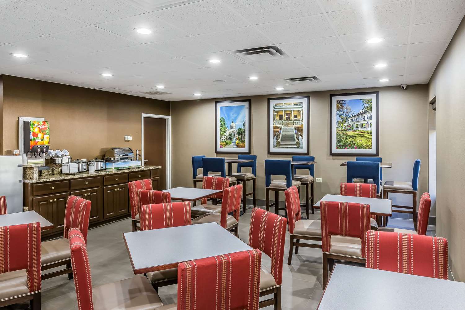 Comfort Inn & Suites Dalton West 18/23