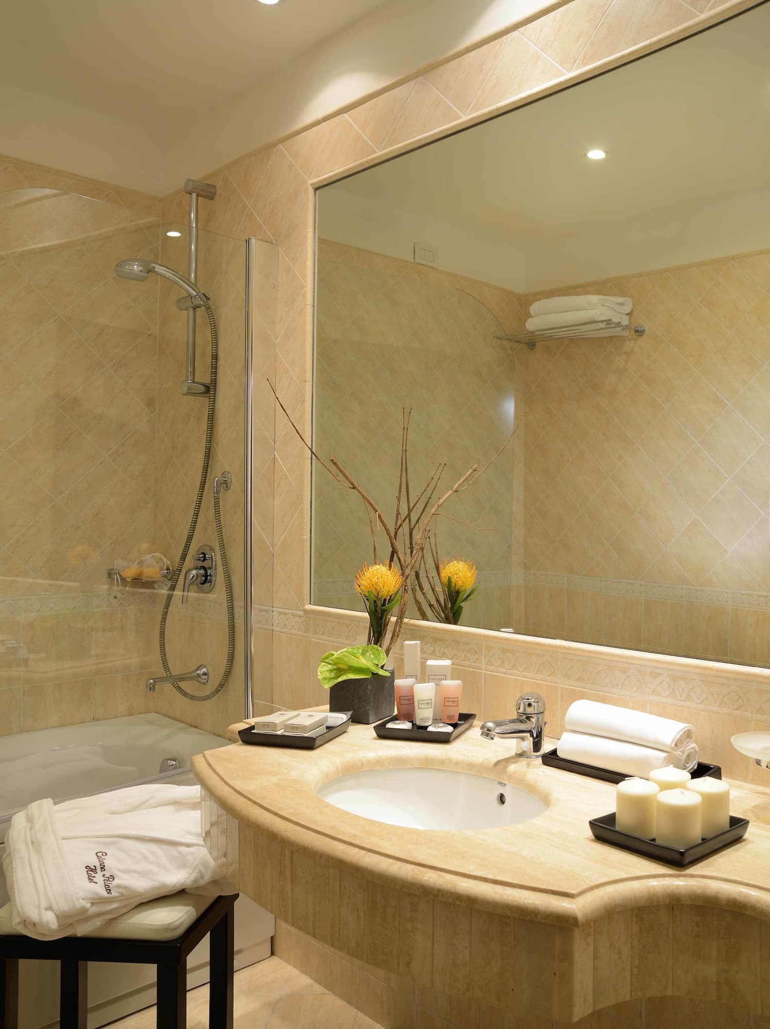 BI LEVEL, COLONNA, SUITE