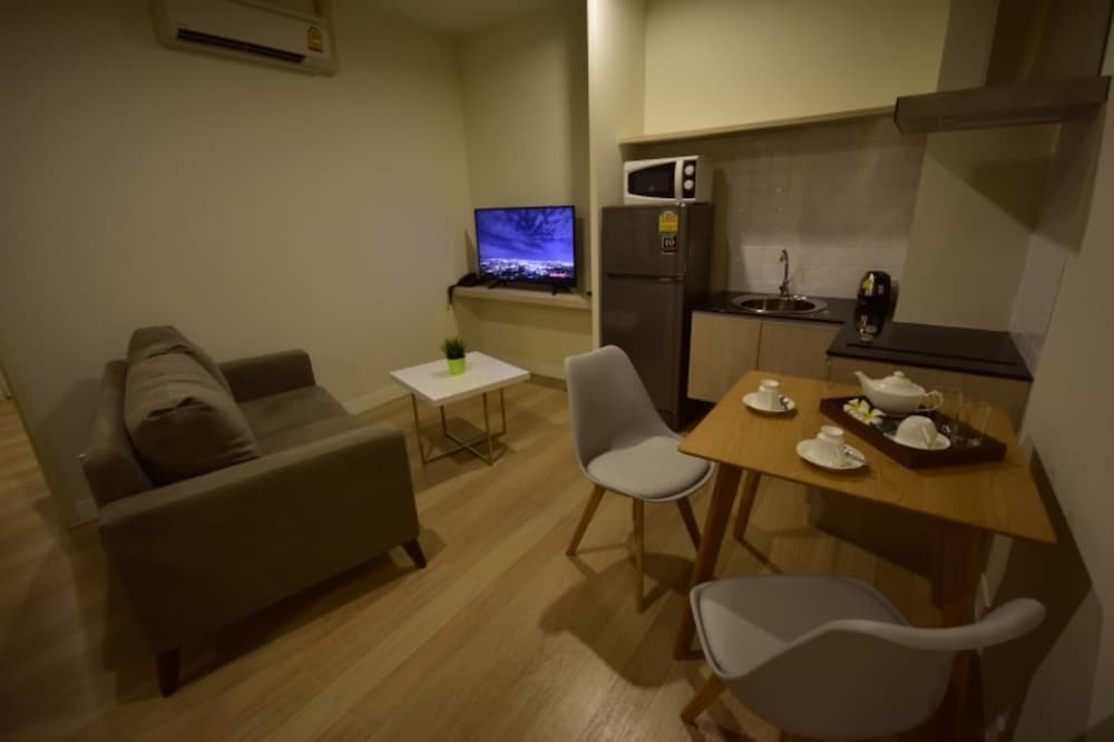 PAEVA LUXURY SERVICED RESIDENCE 27/48