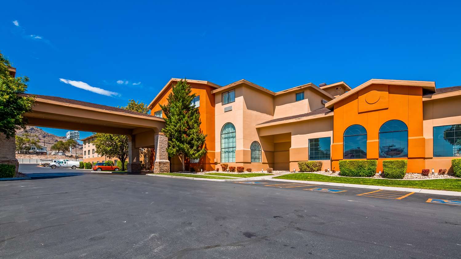 Best Western Plus Wendover Inn 18/18