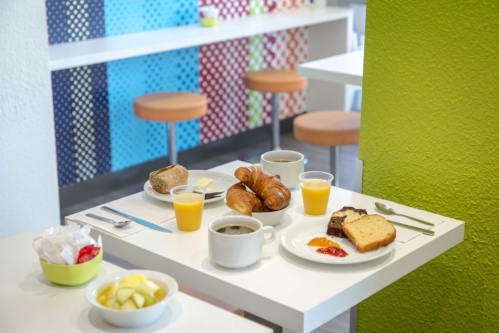 Ibis Budget Frejus Capitou A8 51/61
