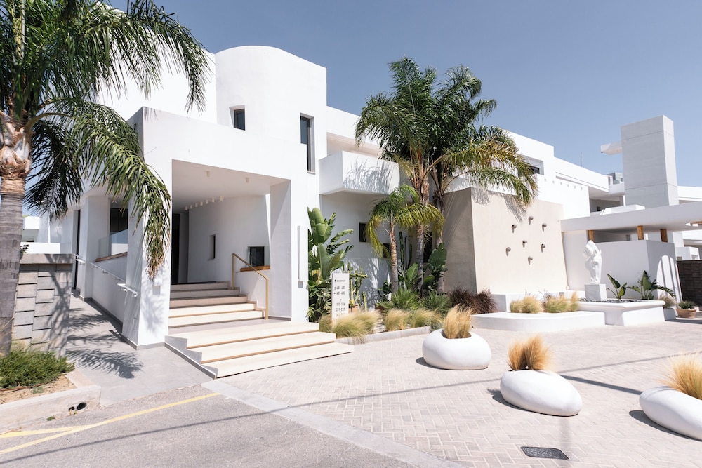 Casa Cabana Boutique Hotel Spa Adults Only 66/74