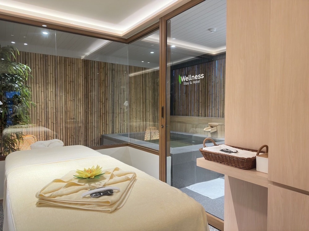 Wellness Stay And Hotel Sukhumvit 107 98/123