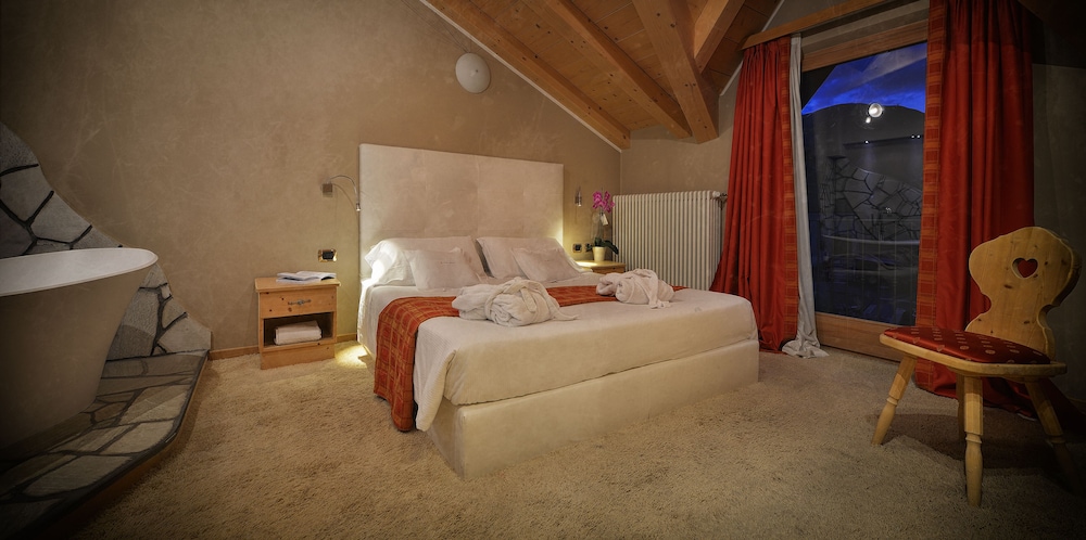 Cristallo Hotel 25/69