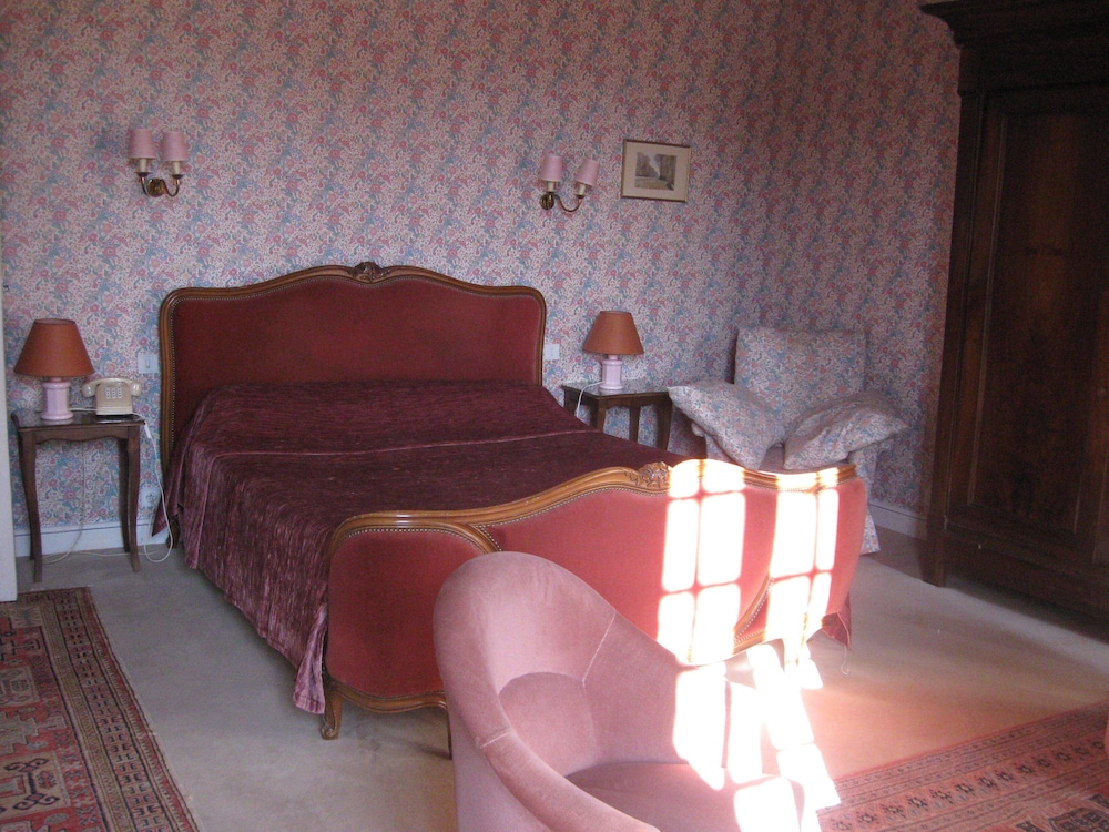 CHATEAU D AYRES 12/72