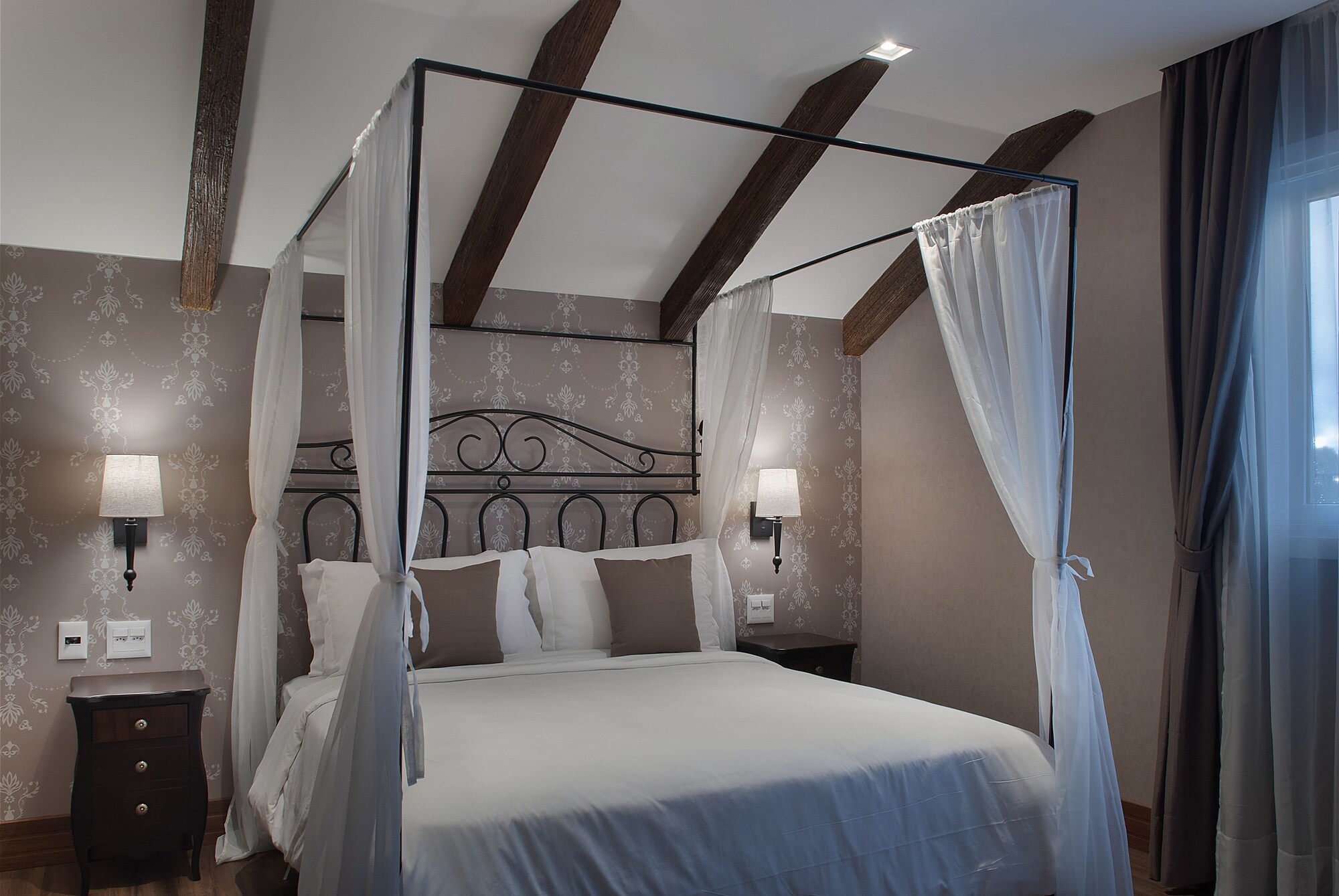 CLASSIC, DOUBLE BED